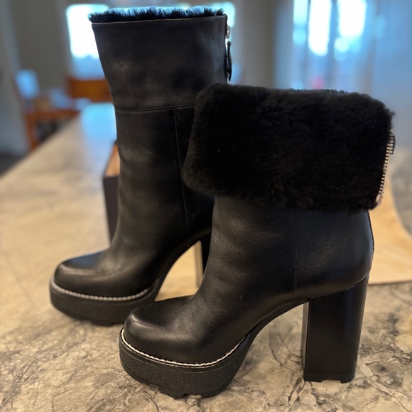 Louis Vuitton Beaubourg ankle boot with zipper and fur - Picture 5 of 7